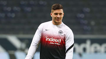 Luka Jovic anotó un doblete con el Eintracht