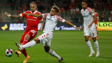Pierre Kunde (m.) und Robin Quaison (r.) könnten den FSV Mainz im Winter verlassen