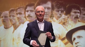 Lucas Opa - der Kaiser von Fußball-Deutschland!