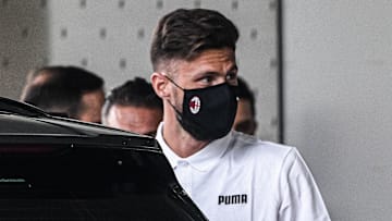 Olivier Giroud dopo le visite mediche