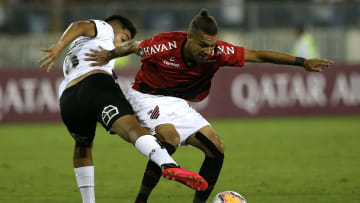 FBL-LIBERTADORES-COLOCOLO-PARANAENSE