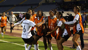 FBL-LIBERTADORES-FERROVIARIA-CORINTHIANS
