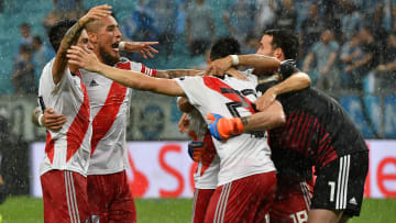 River festejando contra Gremio