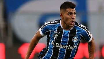 Pinares entra no meio-campo tricolor