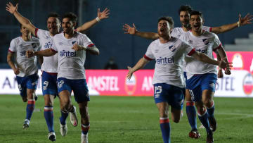 FBL-LIBERTADORES-NACIONALURU-DELVALLE
