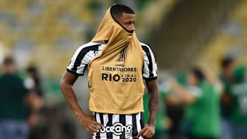 Arthur Gomes vai jogar no exterior | FBL-LIBERTADORES-PALMEIRAS-SANTOS