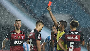 O Flamengo vai ter que pagar mais de R$ 60 mil à Conmebol. 