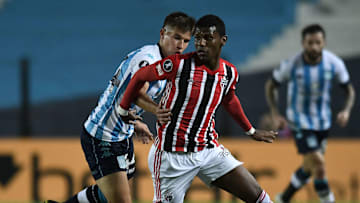 Zagueiro recebe multa e está afastado do grupo por risco de Covid