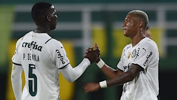 Política de futebol mudou desde a chegada de Barros