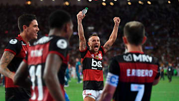 FBL-RECOPA-FLAMENGO-DELVALLE - Rafinha festeja el título.