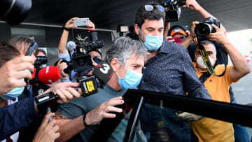 Jorge Messi arribando a Barcelona: "No se nada muchachos"