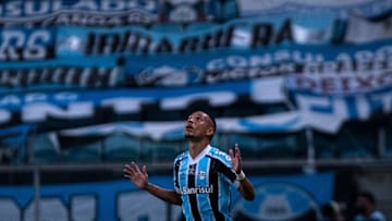 Luiz Fernando fez o que quis com o rival venezuelano