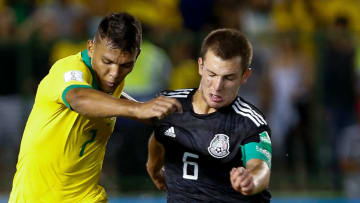 Pizzuto con la selección mexicana juvenil
