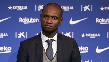 Eric Abidal lors de la présentation de Quique Setien en tant que nouvel entraîneur du FC Barcelone. 