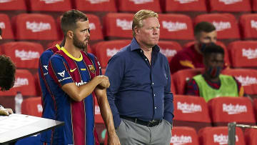 Koeman declaró que Pjanic debe mejorar mucho si quiere volver a jugar.