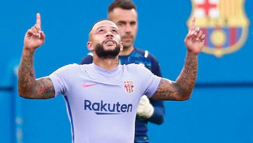 Memphis Depay a inscrit son premier but contre Gérone avec le FC Barcelone. 
