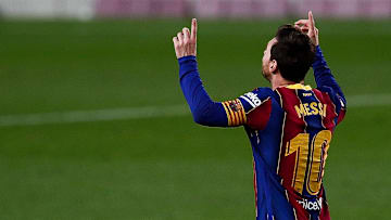 Messi, Andrés Iniesta, Pep Guardiola e mais: confira 11 jogadores que poderiam ter defendido apenas um clube na carreira, mas algo impediu. 