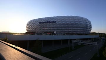 Bayern darf am Freitag nun doch einige Zuschauer in die Allianz-Arena lassen
