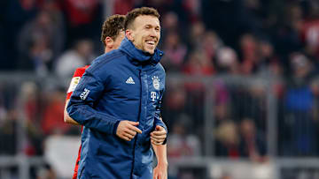 FC Bayern Muenchen v FC Schalke 04 - Bundesliga
