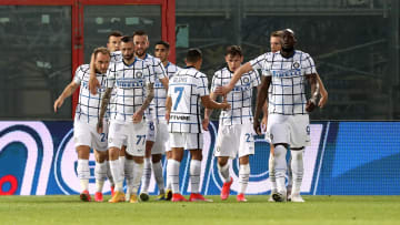 La gioia nerazzurra dopo il gol di Eriksen a Crotone