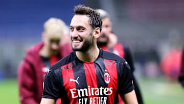 Hakan Calhanoglu soll bei Manchester United ein ernstes Thema sein