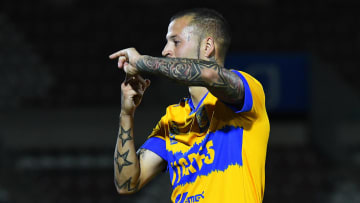 El uruguayo Nicolás López mantuvo con vida a Tigres en el Guard1anes 2021, pues logró la remontada 2-3 sobre Juárez.