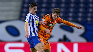 Mateus Uribe e Federico Chiesa