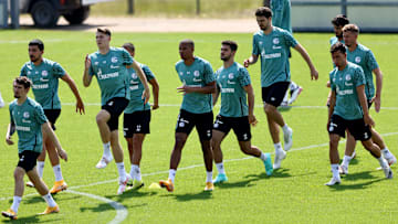 In der S04-Vorbereitung stand am Mittwoch das erste Testspiel an