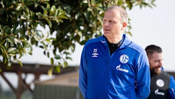 Schalke-Sportvorstand Jochen Schneider hält an David Wagner fest