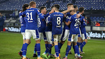 Schalke gewinnt zum ersten Mal seit 30 Spielen.