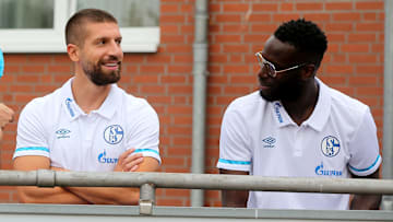 Schalke zögert offenbar bei Matija Nastasic und Salif Sané