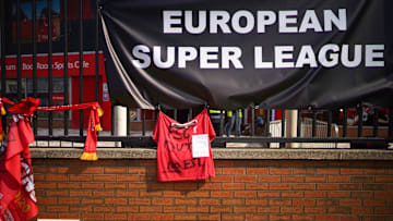 Proteste dei tifosi Reds contro la Superlega