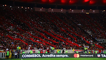 Quem ganha no duelo Flamengo x Globo? Conflitos pesam para os dois lados, e mais ainda para a Nação Rubro-Negra. 