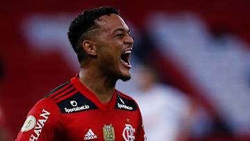 Além de Rodrigo Muniz, outra joia formada no clube pode estar de saída