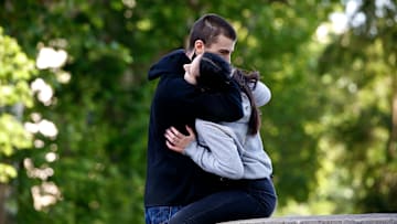 Las relaciones a distancia se sostienen con libertad y confianza