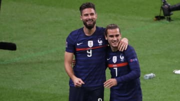 Griezmann et Giroud pourraient profiter du remaniement tactique de Deschamps