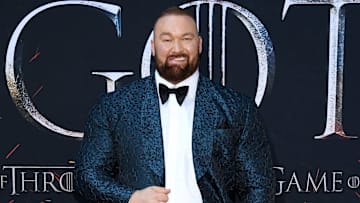 Hafþór Björnsson from 'Game of Thrones' breaks deadlifting record.