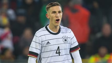 Ist Nico Schlotterbeck ein Kandidat in Wolfsburg? 
