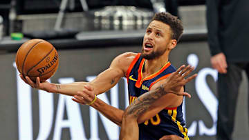 Stephen Curry está teniendo una destacada temporada