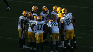 Green Bay's offensive huddle