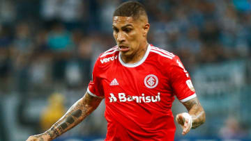 Paolo Guerrero en el Internacional de Porto Alegre