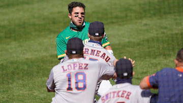 Ramón Laureano tuvo una fuerte pelea contra los Astros
