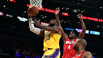 Lakers y Rockets chocarán una vez más en los playoffs de la NBA