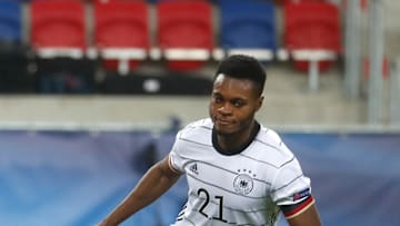 Ridle Baku will nach der Nichtnominierung von Joachim Löw bei der U21-EM hoch hinaus.