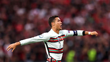 Falar em recorde é falar dele. Cristiano Ronaldo em ação pela seleção portuguesa na Eurocopa 2021.