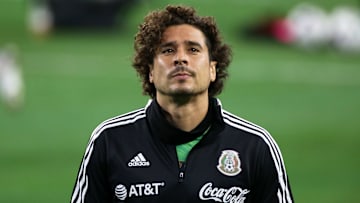Guillermo Ochoa, convocado y uno de los capitanes de México