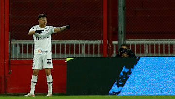 Kaio Jorge al centro di una telenovela di mercato