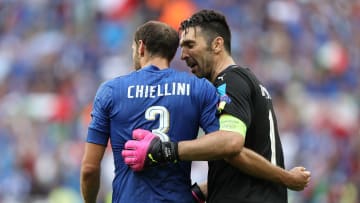 Giorgio Chiellini et Gianluigi Buffon ont prolongé jusqu'au 30 juin 2021 avec la Juventus