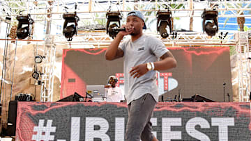 Damian Lillard es una estrella de la NBA y en sus ratos libres se dedica a la música