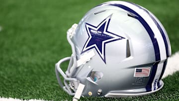 The Cowboys' plane for their flight back to Dallas reportedly wasn't functioning. 